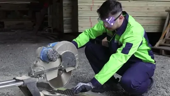 Gant de travail industriel enduit de nitrile gris Hppe haute performance coupe 5 A4 anti-crevaison gant de travail industriel résistant aux coupures